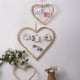 thumbnail image 3 of Paneles de pared de fotos de rejilla, tablero de alambre artístico con estante de hierro en forma de corazón, colgador de cuadros con guirnalda de sauce en forma de corazón, 3 of 6