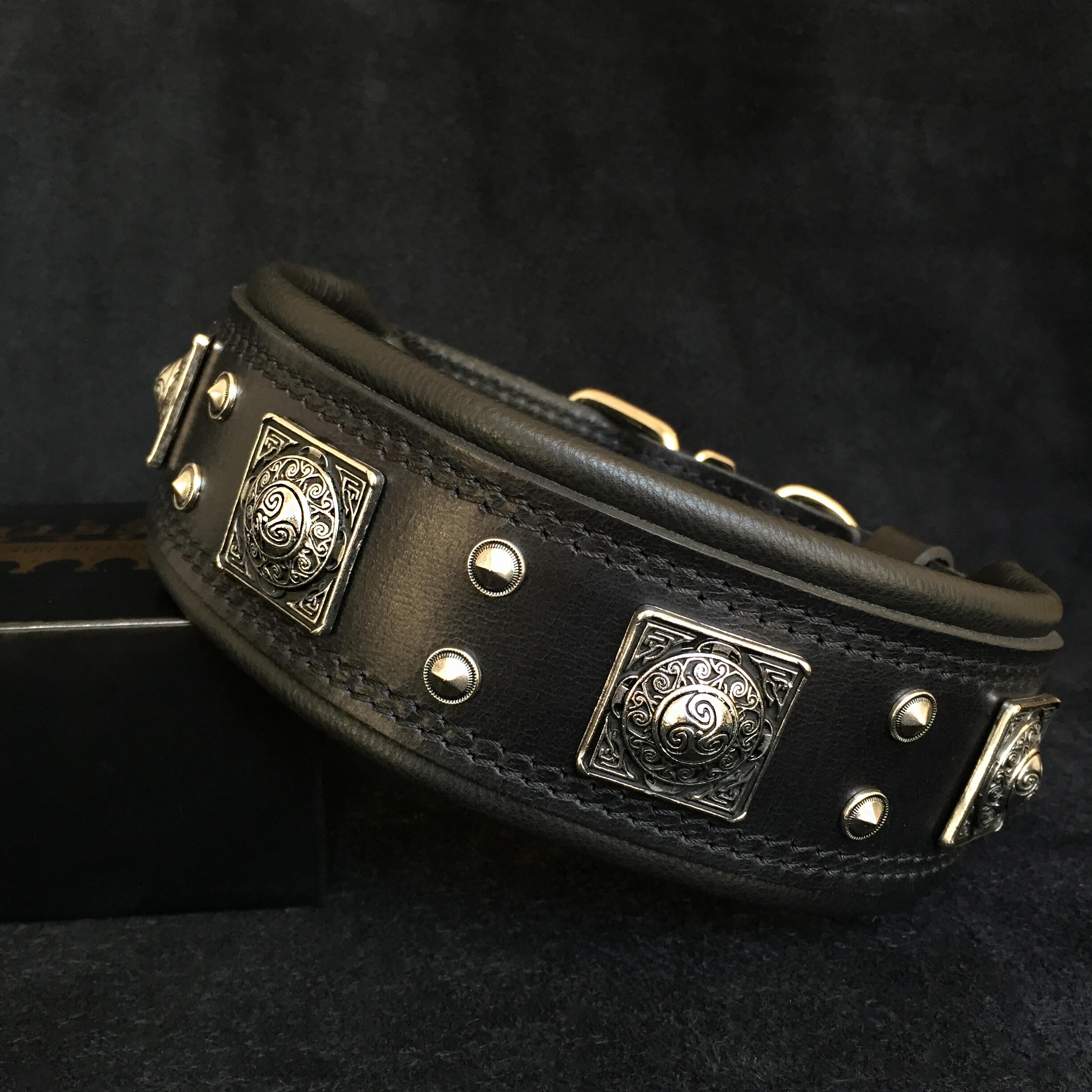 The Bestia "Eros" All Black Leather Dog Collar for Large Dog Breeds