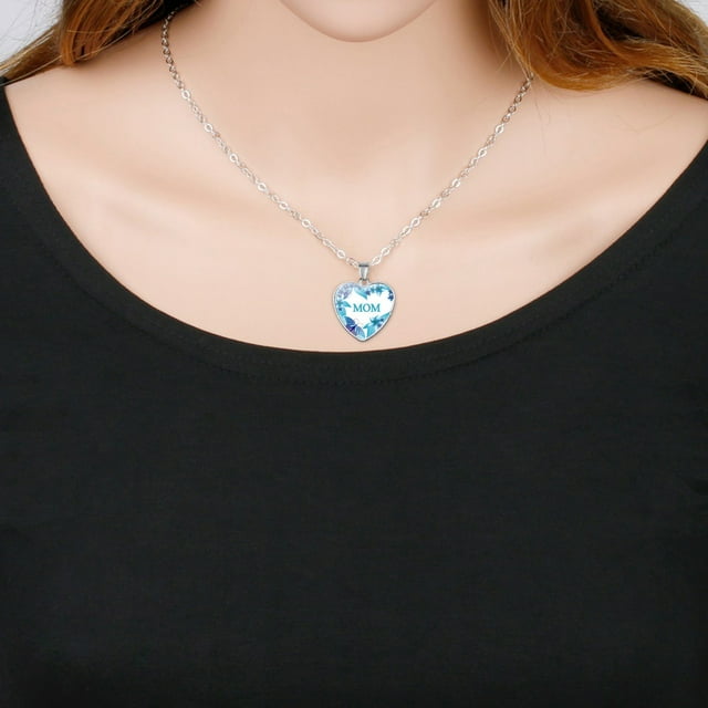 Pendentif Médaillon Cœur Gravé Élégant pour Femmes