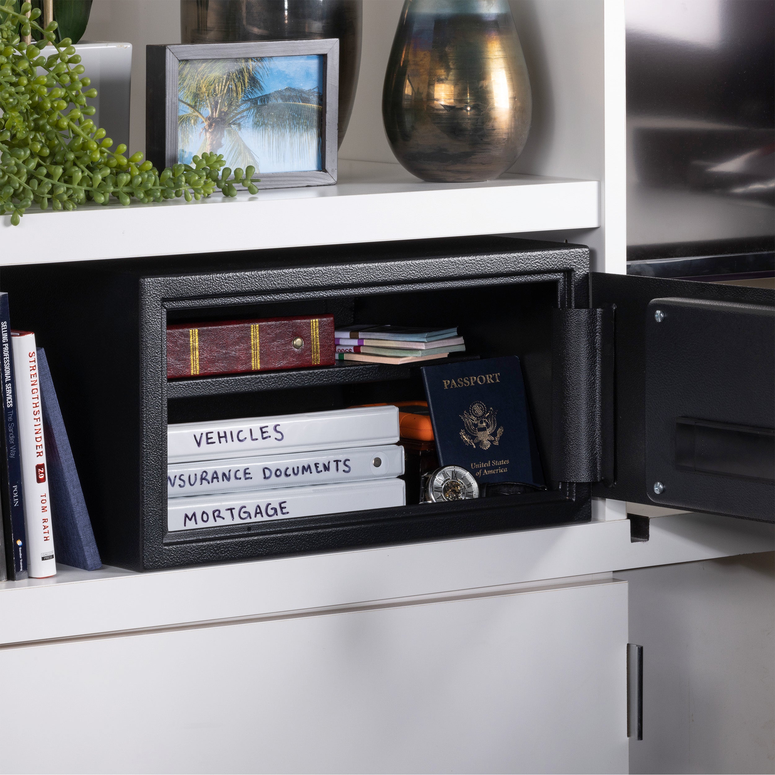 SentrySafe X105P Digital Security Safe with Keypad Lock photo 3