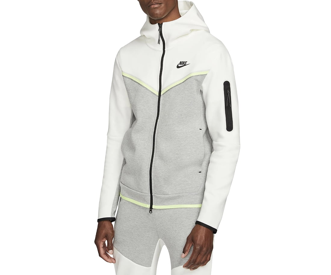 Nike Tech Fleece Products