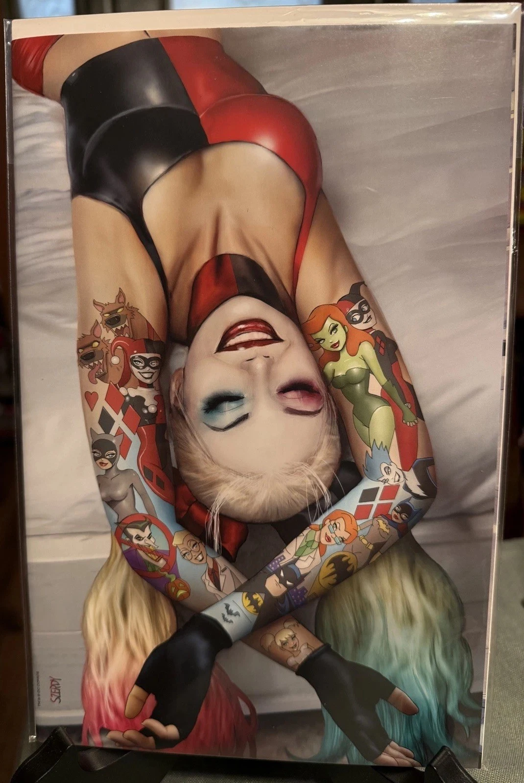 HARLEY QUINN #23 (NATHAN SZERDY EXCLUSIVE THE SYNDICATE VARIANT)