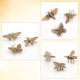 thumbnail image 4 of 3 mini esculturas de abeja de latón, libélula, mariposa, adorno decorativo retro de abeja, figura de animal de buena suerte., 4 of 7