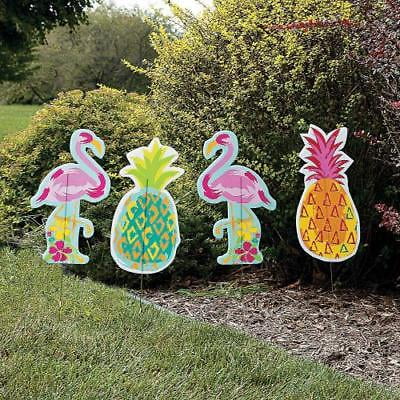 IN-13788528 Pineapple & Flamingo Yard Stakes 4 Piece(s)