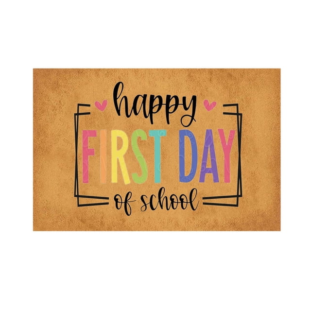 Tapis de Sol d'Entrée Amusant « Happy First Day of School » pour la Rentrée, Paillasson en Coco pour Vestibule avec Endos Robuste, Belle Couleur pour Usage Extérieur et Intérieur - Déco Maison 16x24 Po
