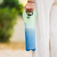 thumbnail image 2 of Bolsa aislante para vino Built, resistente a manchas y al agua, color Verde Mar, 2 of 5
