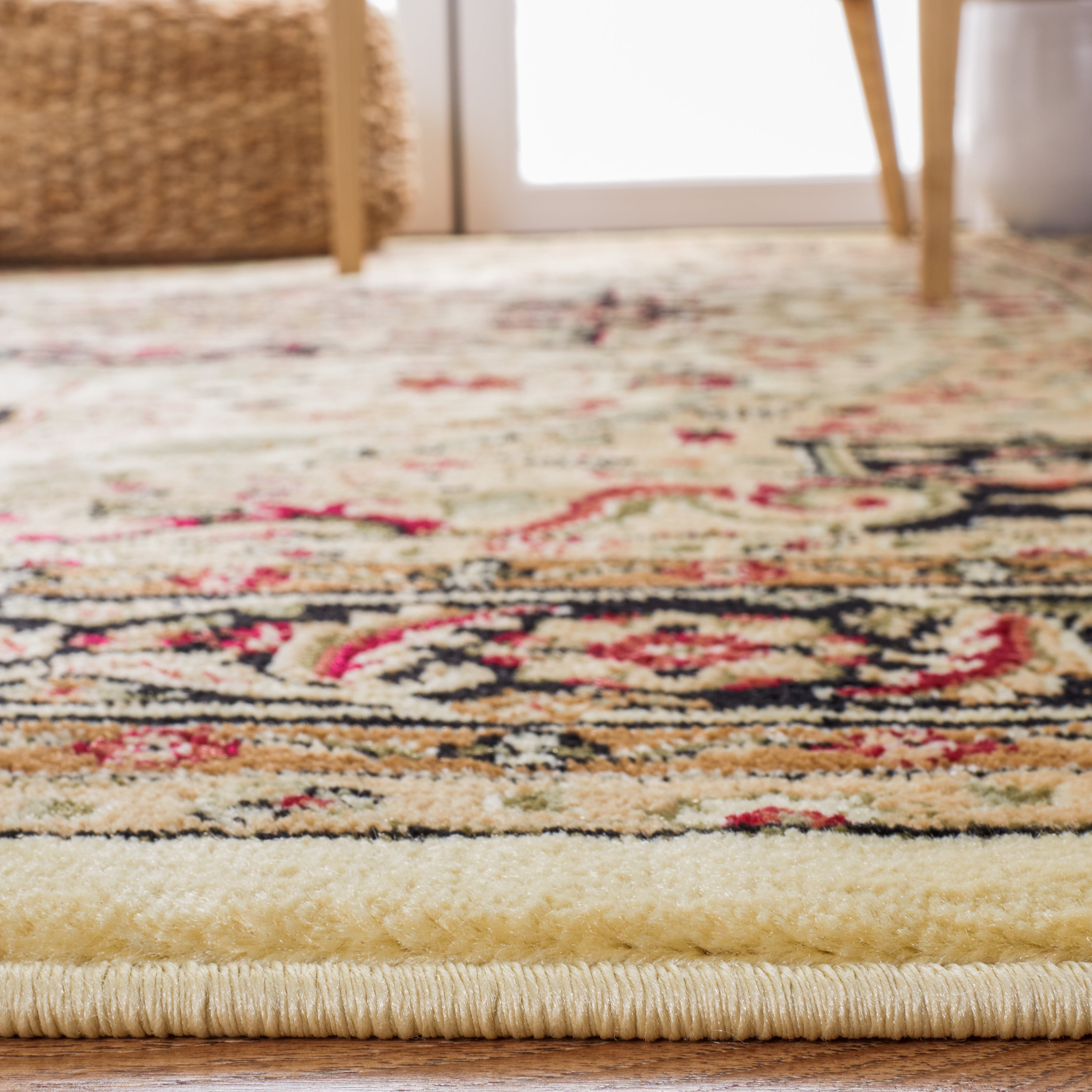 Safavieh Lyndhurst Miranda Floral Area Rug, Beige/Black, 10' x 14'