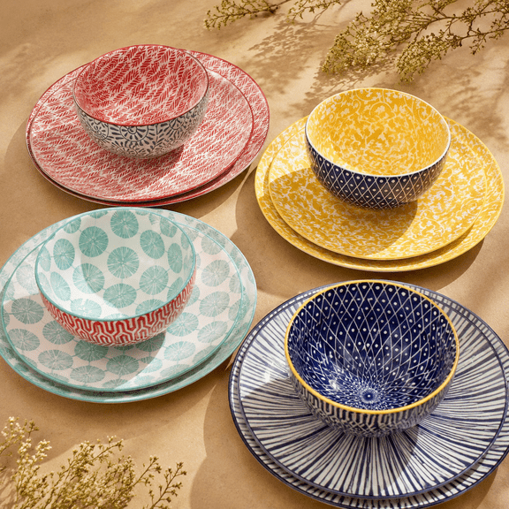 12-Piece Ceramic Dinnerware Set For 4 Assorted Colors