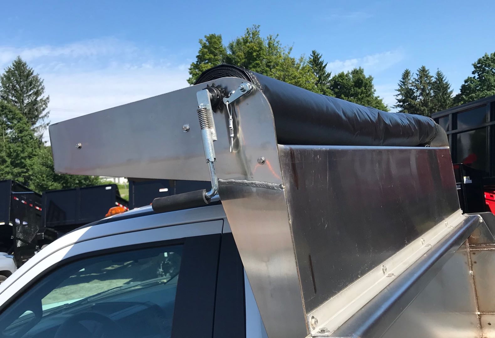 Dump Truck Trailer Hand Crank Manual Pull Tarp Roller Kit  5' to 8' wide NEW 