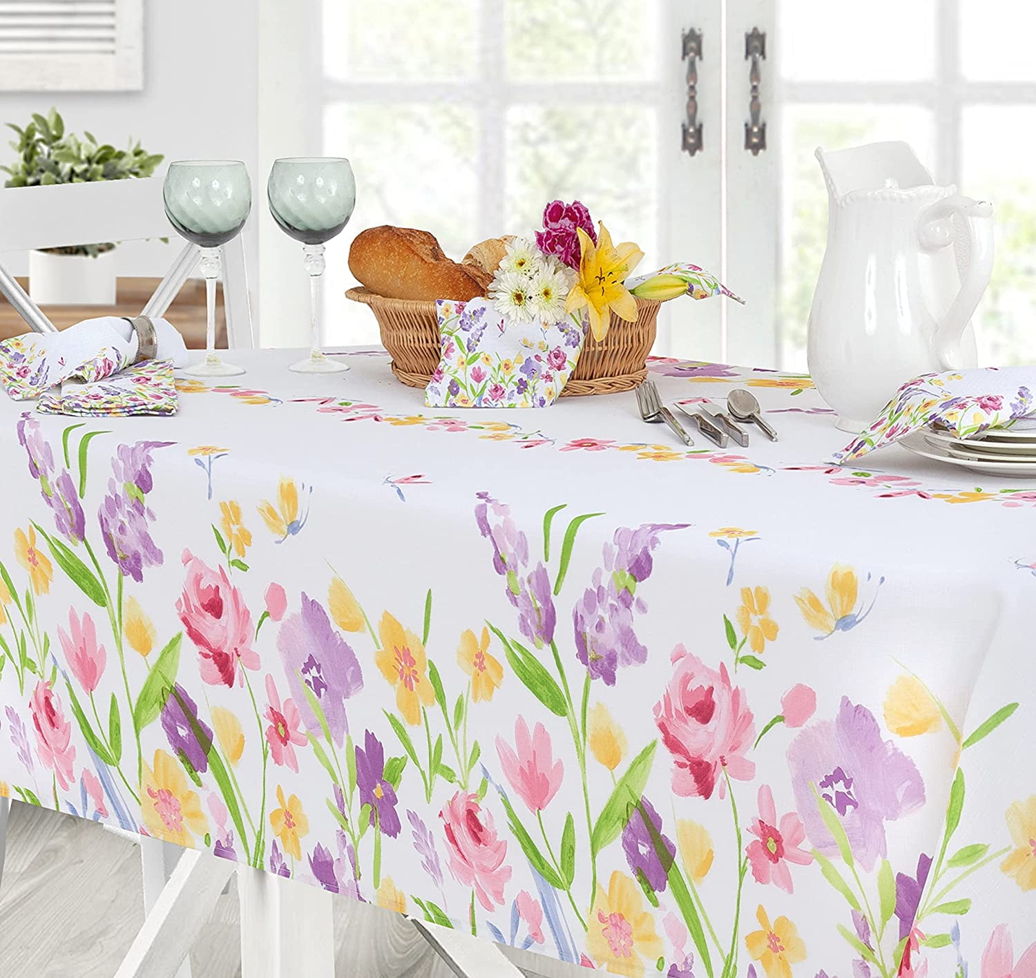Newbridge Fabric Round Tablecloth, 70 Inch, Blooming Petals