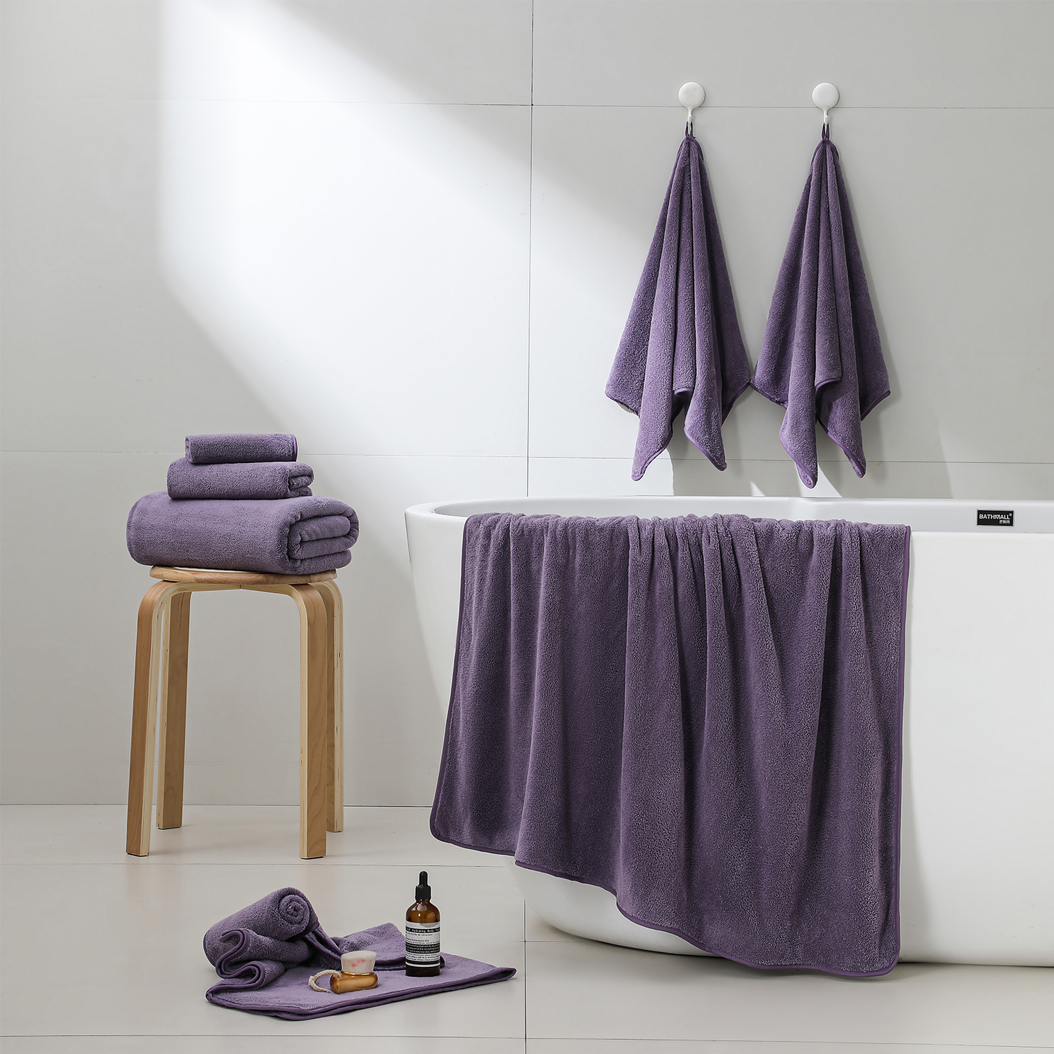 Beartech 8 Piece Bath Towels Set-2 Bath sheet,2 Hand Towel,4 Washcloths,Soft Lightweight Family Towel Highly Absorbent Microfiber Towel Quickly Dry & Less Lint Shower towel for Bathroom-Dark Purple