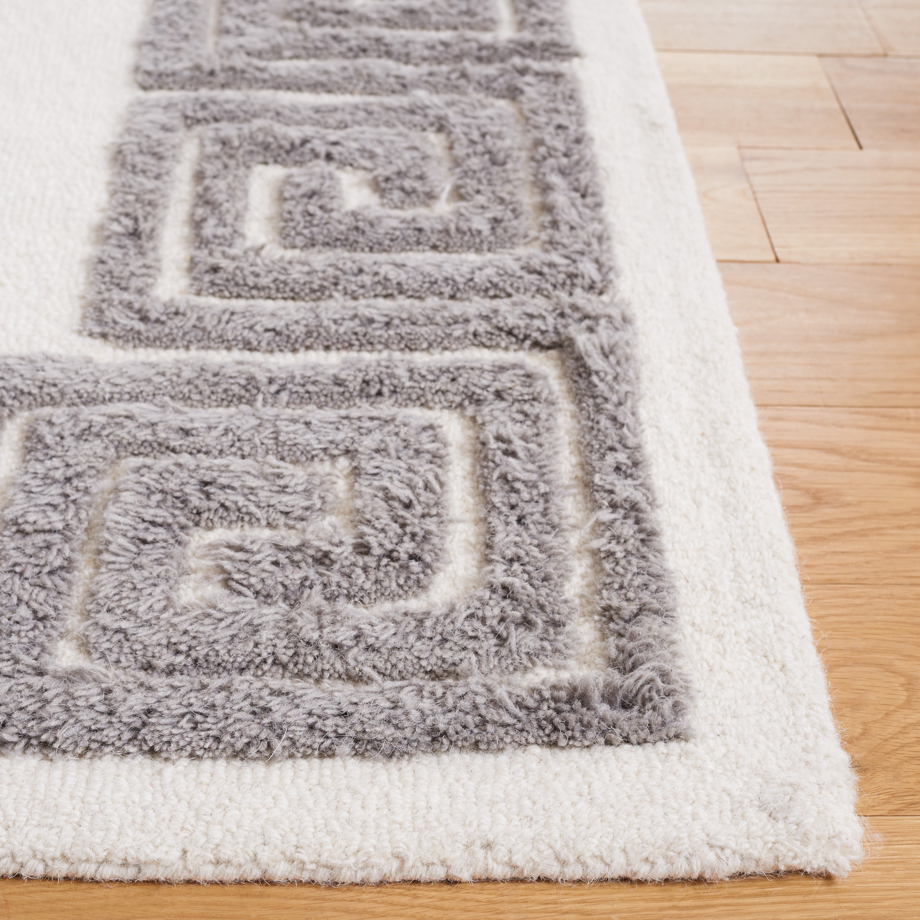 SAFAVIEH Metro Ethelred Bordered Area Rug, Ivory/Grey, 8' x 10'