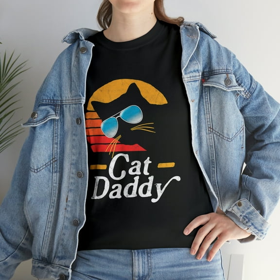 Cat Daddy Vintage 80s Style Cat Retro Sunglasses Distressed T-Shirt
