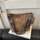 thumbnail image 4 of Bolso de hombro con correa ancha para mujer, estilo retro, de gran capacidad y moda, para ir al trabajo, para invierno 2025, nuevo bolso de mano combinable con todo., 4 of 5