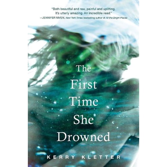 Pre-Owned The First Time She Drowned (Paperback) 0147513278 9780147513274