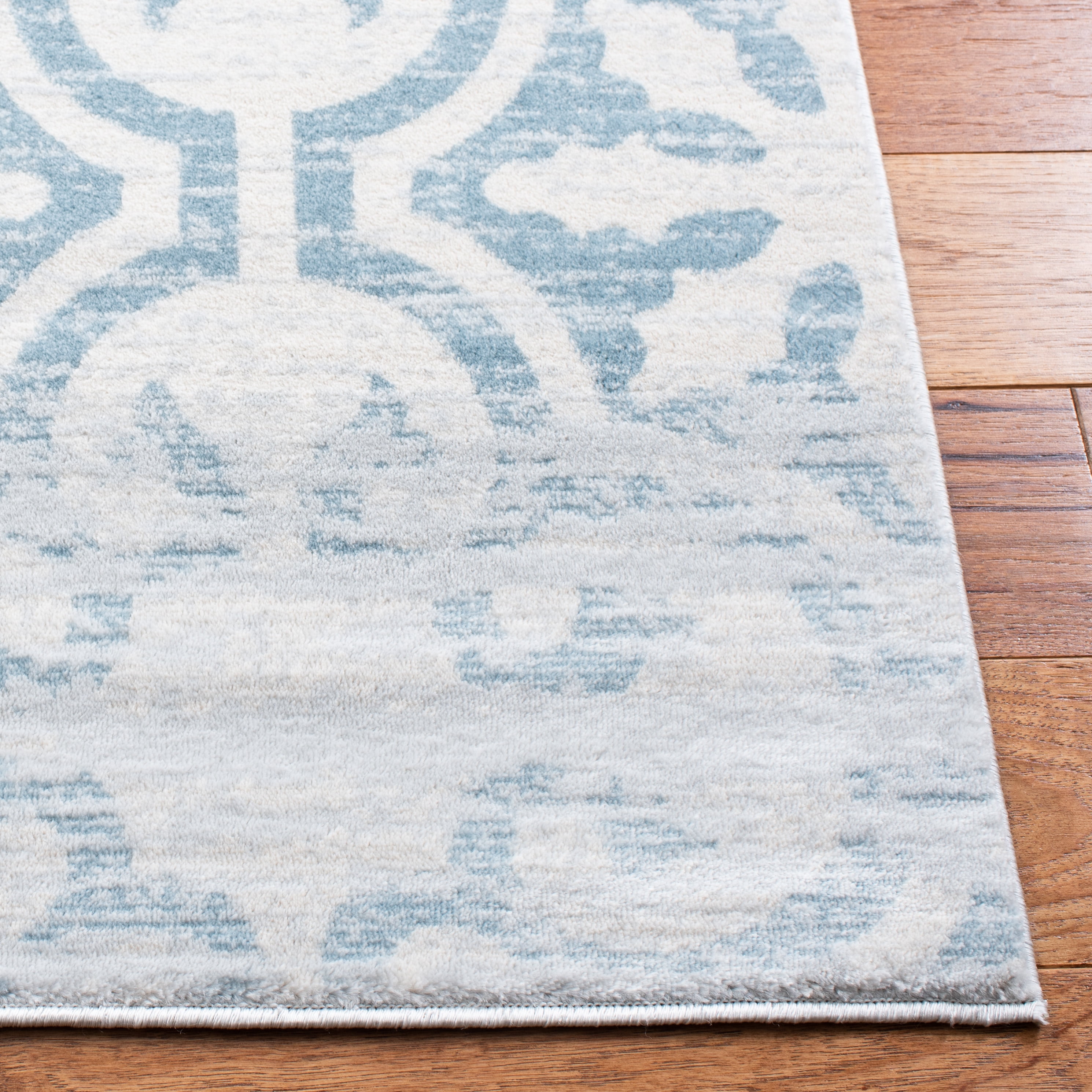 SAFAVIEH Martha Stewart Isabella Clover Area Rug, Turquoise/Ivory, 8' x 10'