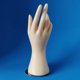 thumbnail image 4 of Soporte de exhibición de joyería Hugo mano de maniquí Base magnética Piel normal, 4 of 8