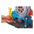 thumbnail image 2 of Pista de Juguete Hot Wheels Súper Tienda de Llantas, 2 of 4