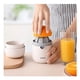 thumbnail image 4 of Exprimidor De Manual Naranja De Toronja Jugo Limones Azul Claro, 4 of 5