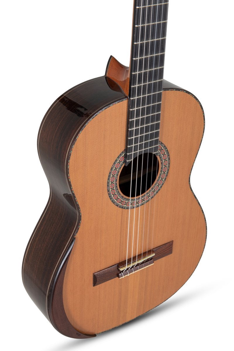 Manuel Rodriguez Classical Guitar Magistral F-C, Cedar/Ind. Rosewood 4/4 Armrest