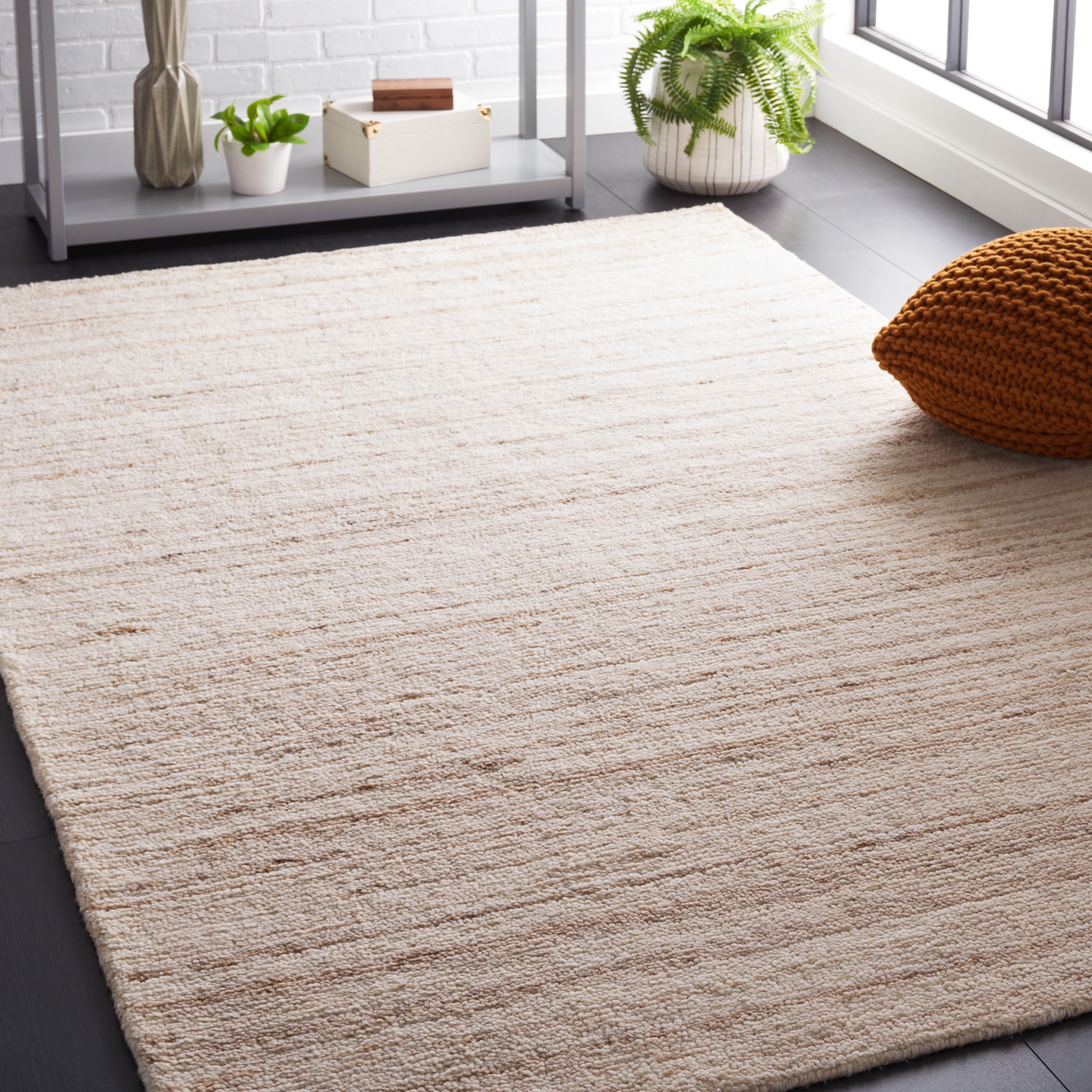 SAFAVIEH Casablanca Katharine Distressed Area Rug, Beige/Ivory, 5' x 8'