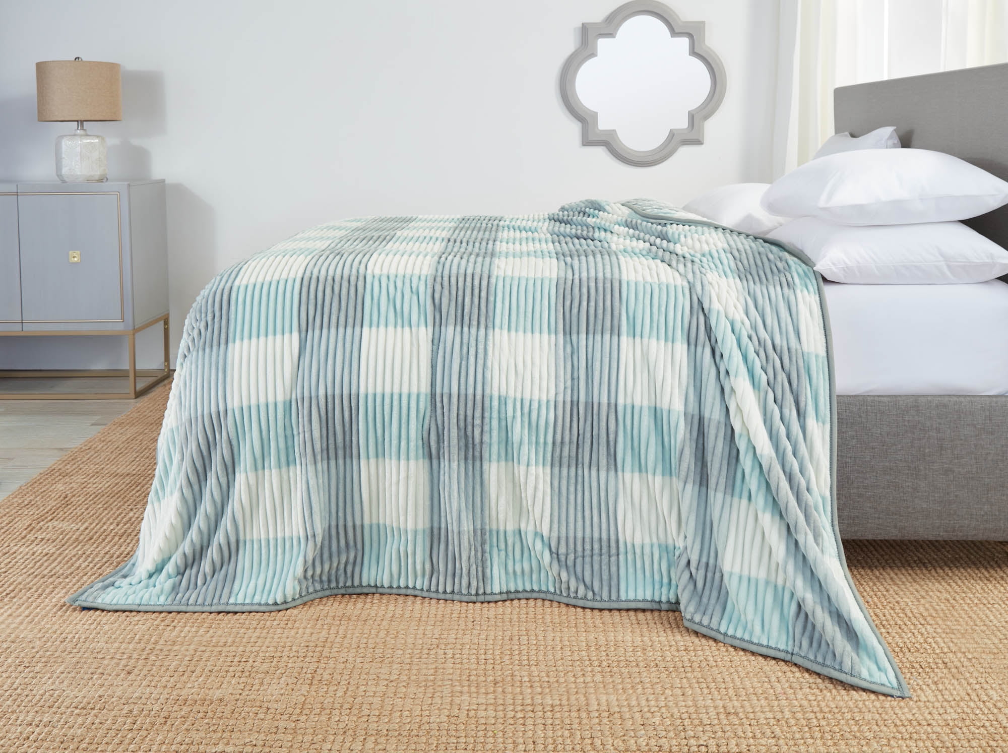 Clara Clark Ultra Plush Heavy Thick Raschel Imitation Mink Bed Blanket, 82 x 102, Blue Plaid