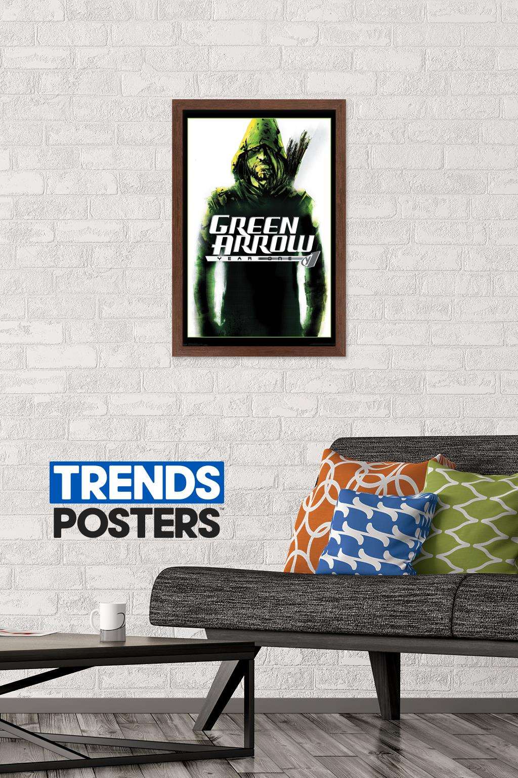 DC Comics - Green Arrow - Year One Wall Poster, 14.725" x 22.375", Framed