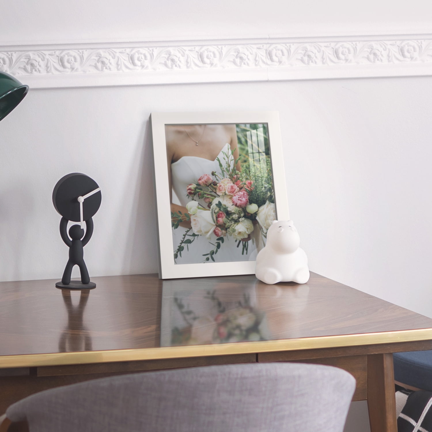 Modern 8 in. x 10 in. White Picture Frame (Set of 2)