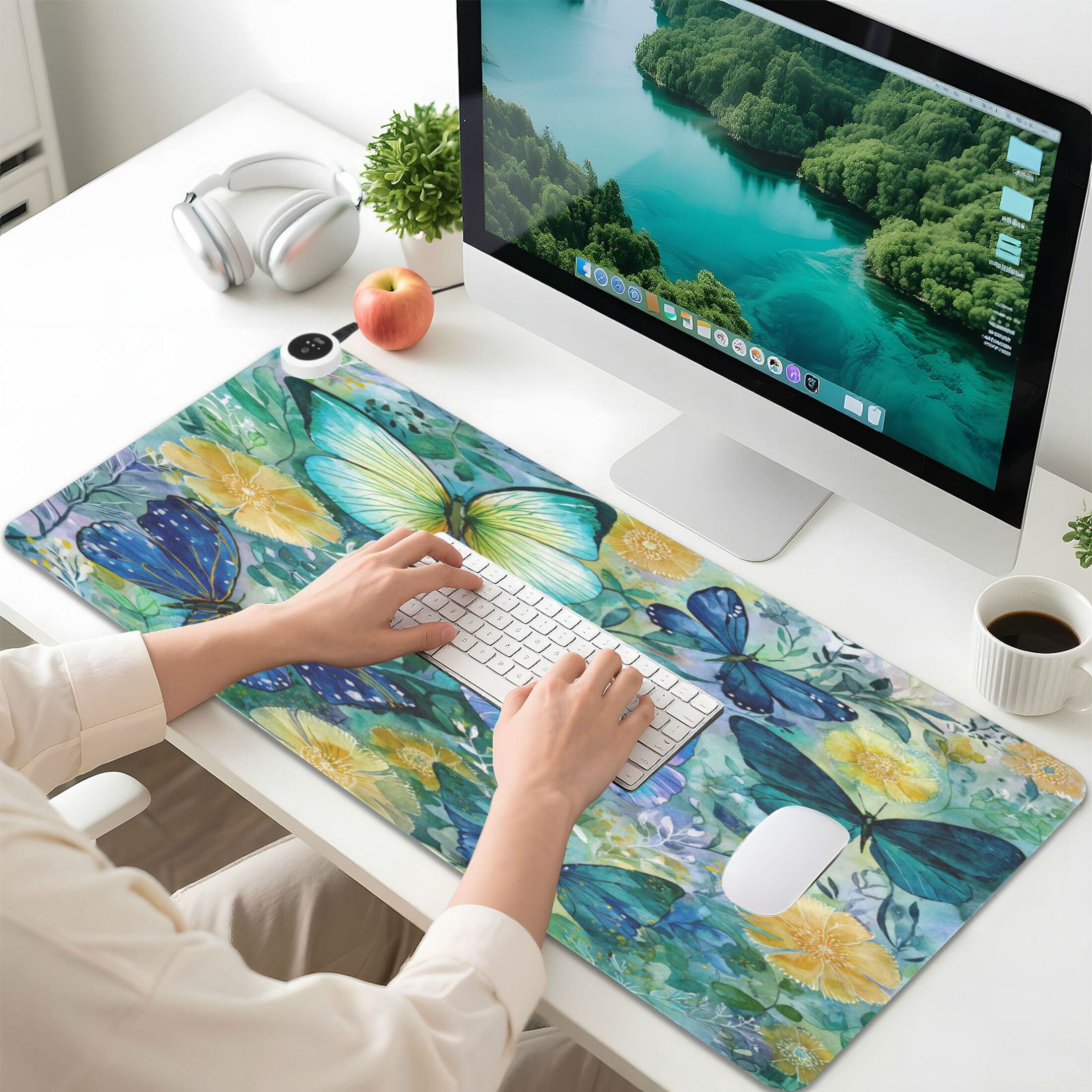 Wobogo Green Butterfly Heated Mouse Pad Extra-Large Desk Mat With 3 Heating Levels and 3-hour Auto Shut-Off Protection Ideal for Computer Keyboards Home Office Hand-warming Essential 31.5in × 13in