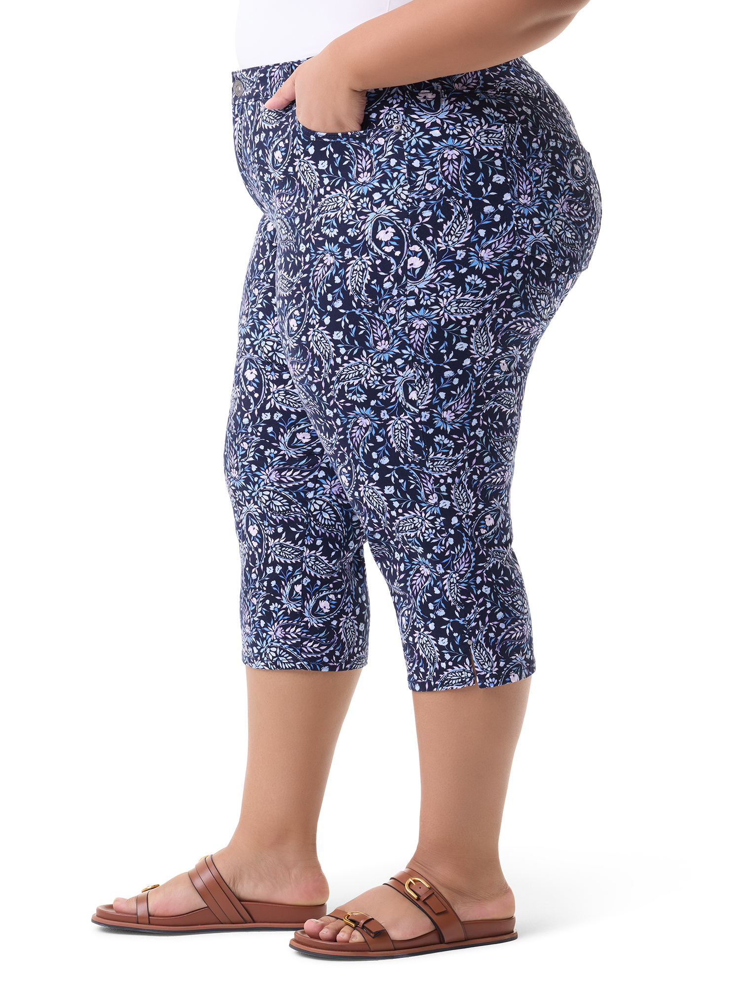 Gloria Vanderbilt Swan Series Women's Plus Amanda 5 Pocket Capri with Slit, Sizes 16W-24W