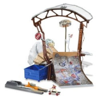 Hot Wheels Quick Trick Skate Park Skateboard Playset Skate Freaks