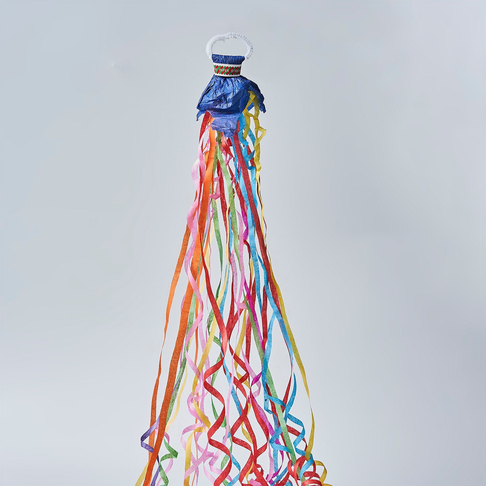 Efavormart 5 Pack Assorted Color Hand Throw Streamers, Paper