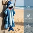 thumbnail image 3 of Serviette de Plage à Capuche Mainstays, Requin, 1 pièce, 24" x 48", 3 of 5