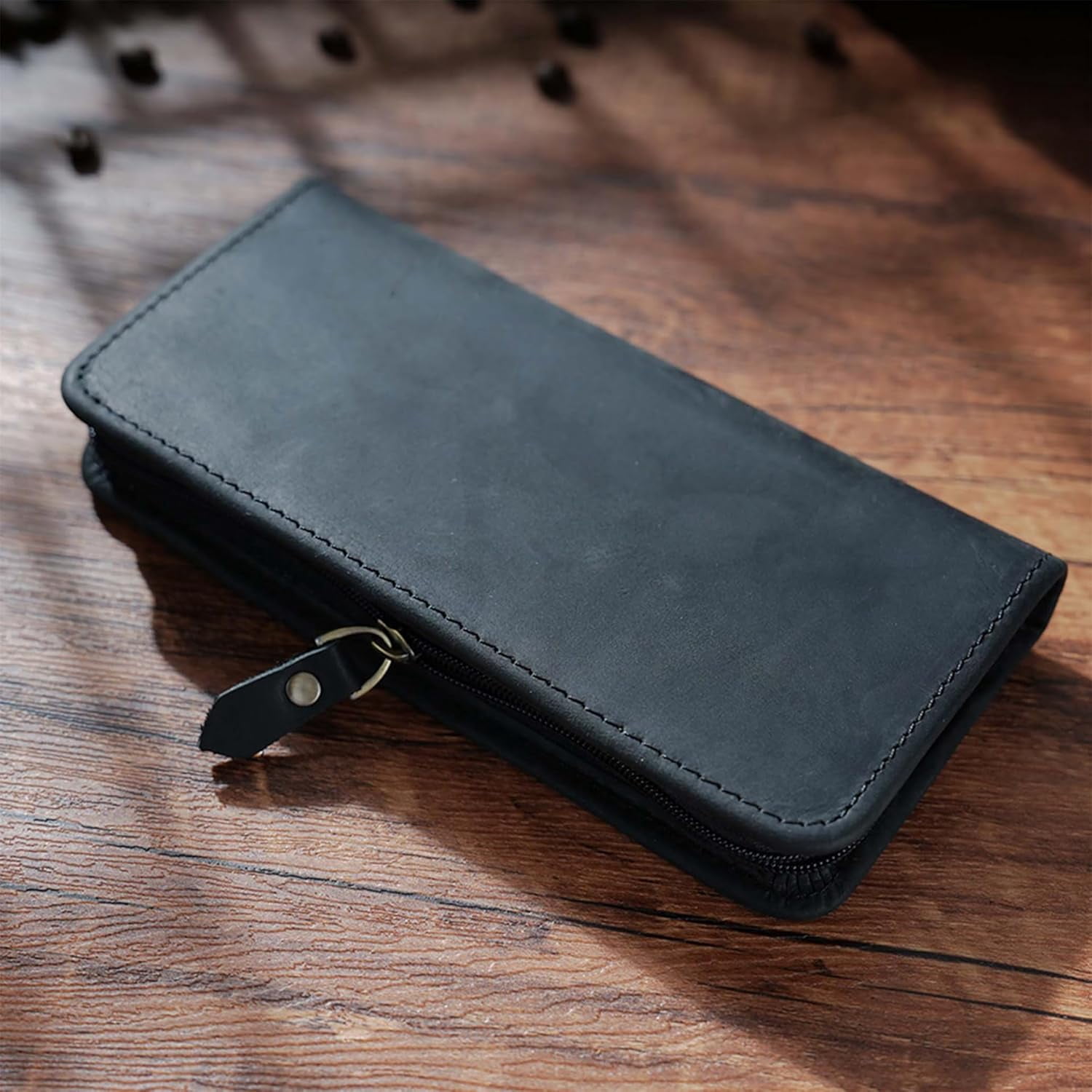 ABPETE Vintage Leather Fountain Pen Case 3 Divided Slots, Zippered Pen Case Pouch, Handmade Display Holder for Rollerball Pen (Black)
