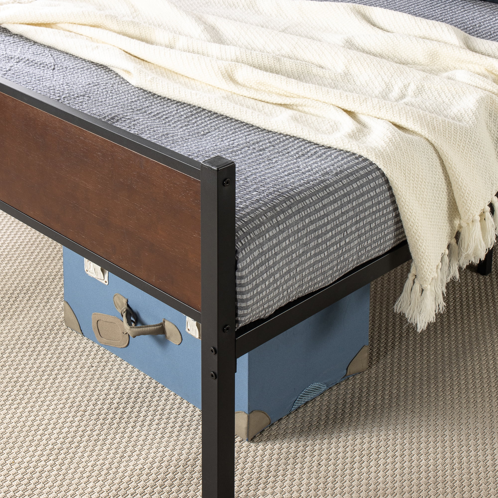 Zinus Tucker 35" Bamboo and Metal Platform Bed Frame, Full