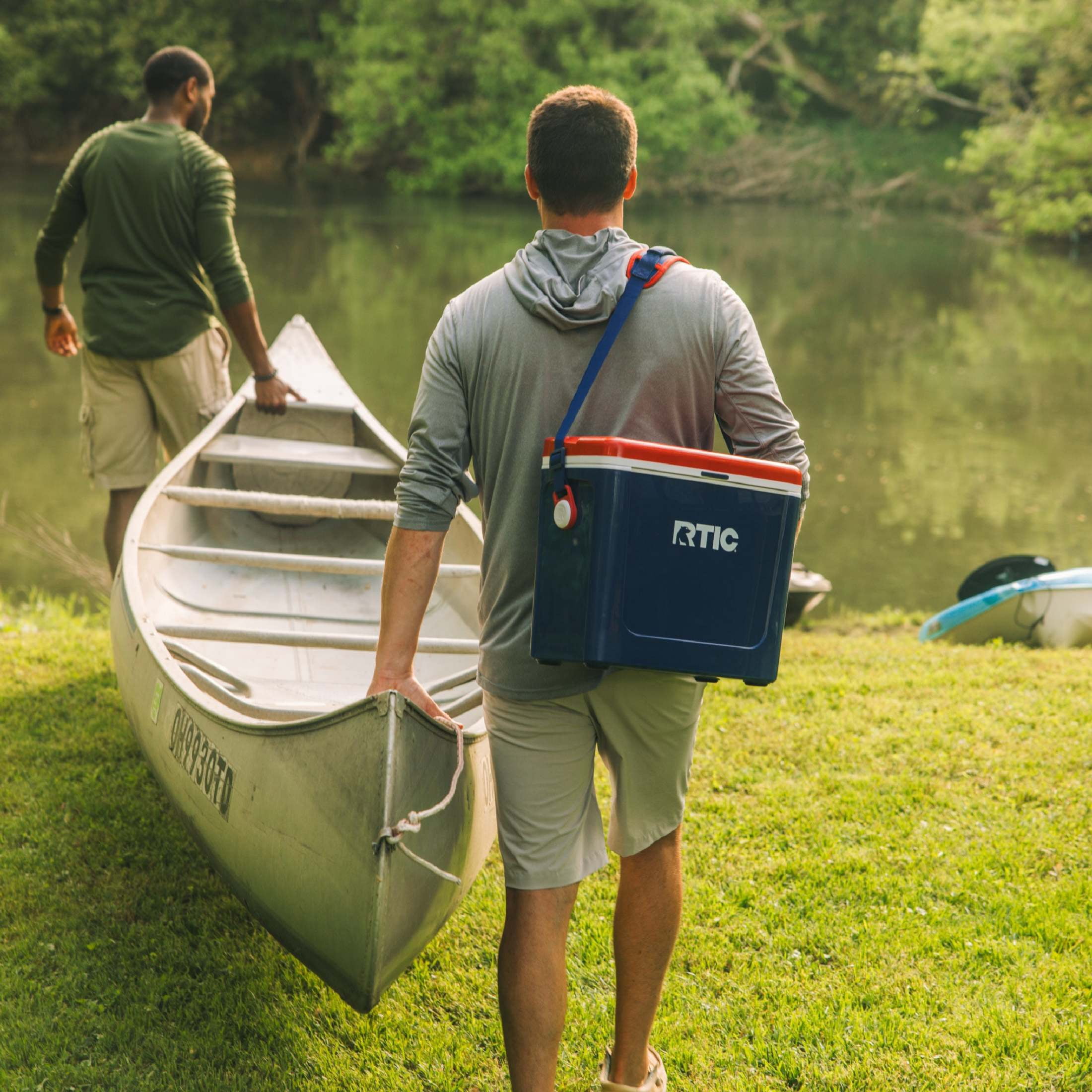 RTIC 16 QT Hard-Sided Ice Chest Cooler, Fits 20 Cans, Road Trip, Patriot