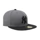 thumbnail image 3 of Gorra New Era 59Fifty Nueva York Yankees Gris Tormenta y Negro Ajustada, 3 of 4