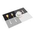 thumbnail image 1 of Manteles individuales Sincero PVC a cuadros blancos y negros impermeables para cenar Juego de 8, 1 of 10