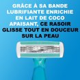 thumbnail image 2 of BIC Soleil Comfort Rasoirs Jetables Femmes, Lames Flexibles pour un Rasage Plus Précis et Moins d’Irritations*, Rasoir avec 4 Lames, Lot de 3, 2 of 9