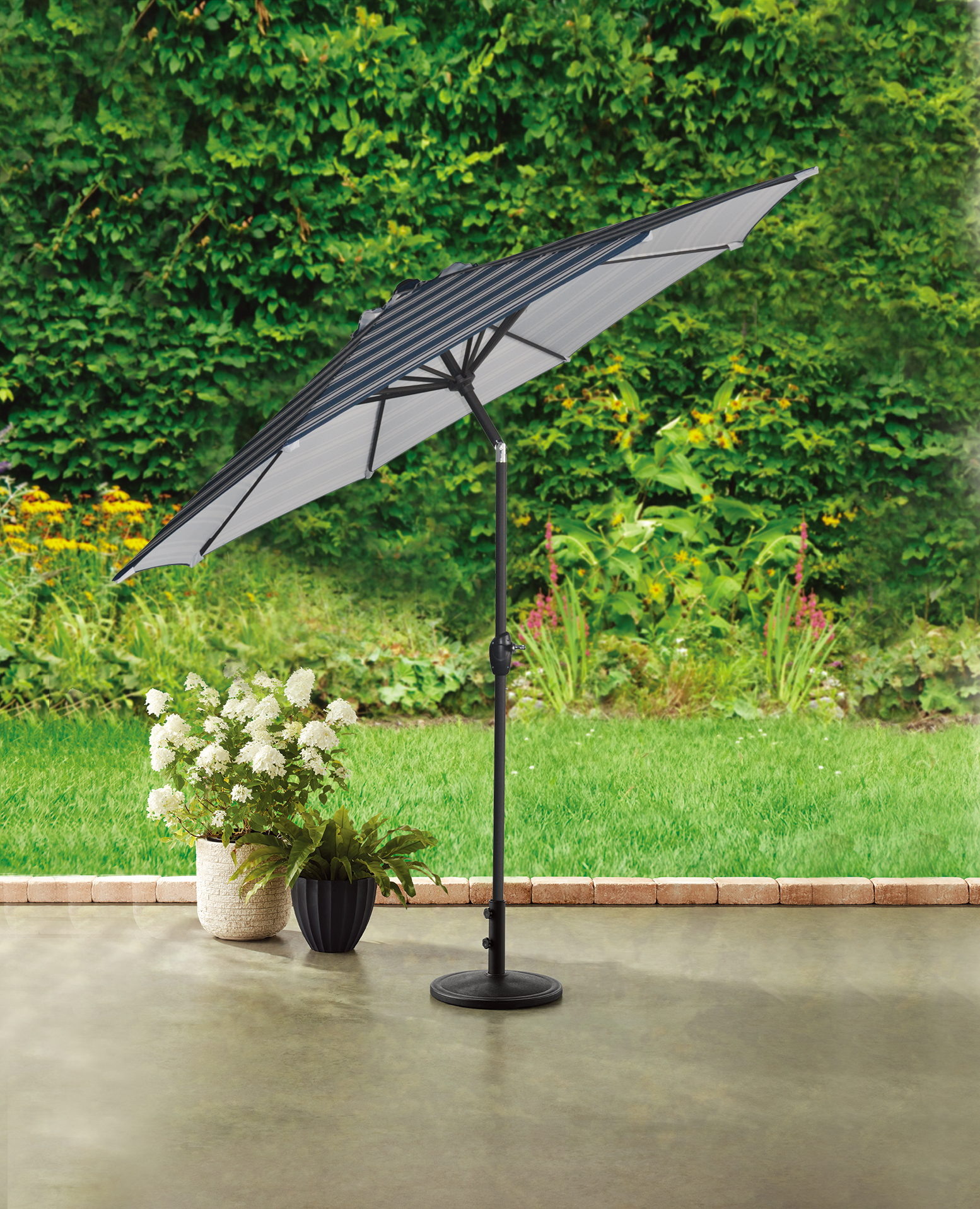 thatch umbrella walmart on Mainstays 9 Outdoor Tilt Market Umbrella Navy Stripe Walmart Com Walmart Com