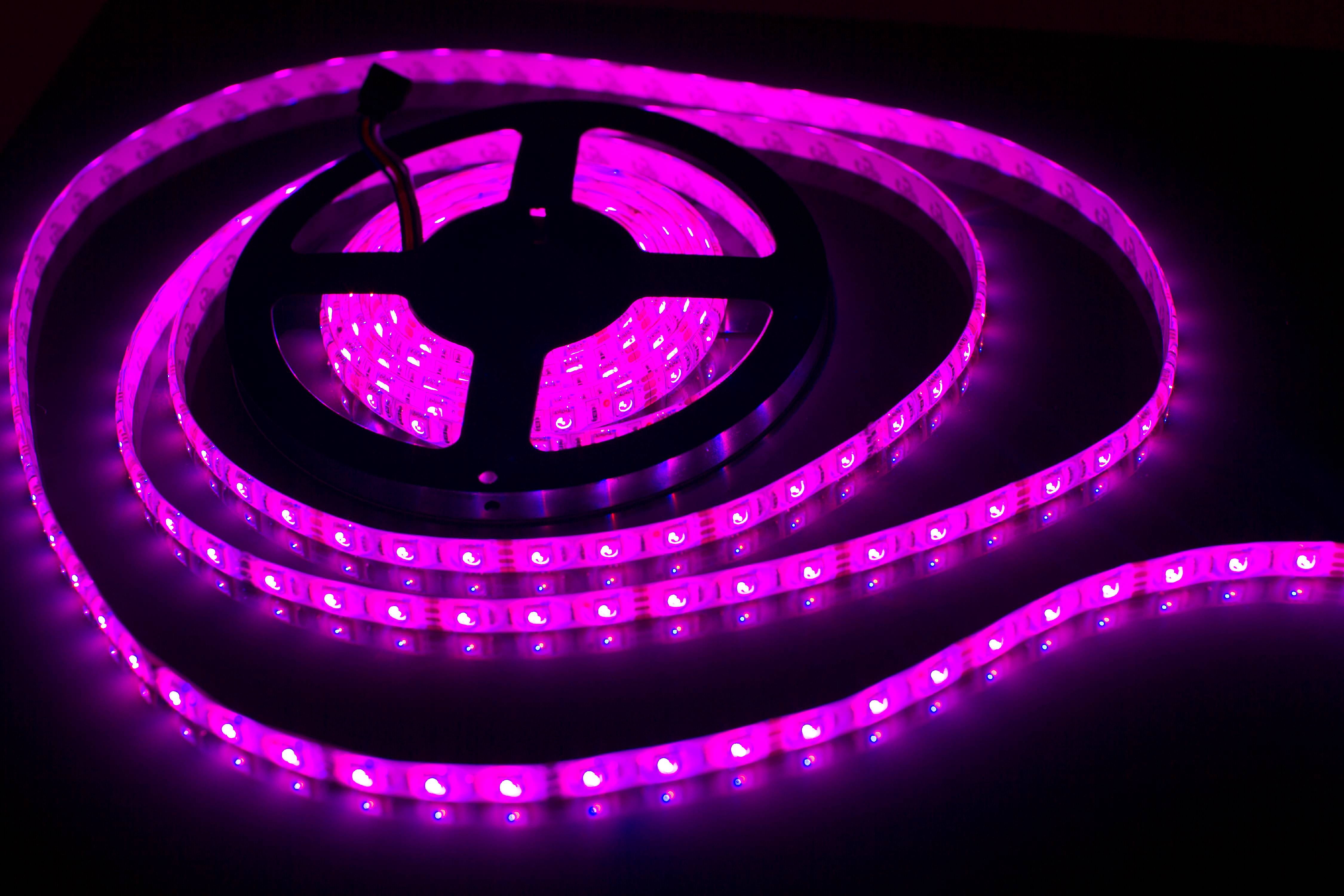 LEDupdates 32ft RGB LED strip tape light Color change with Wireless remote and UL power