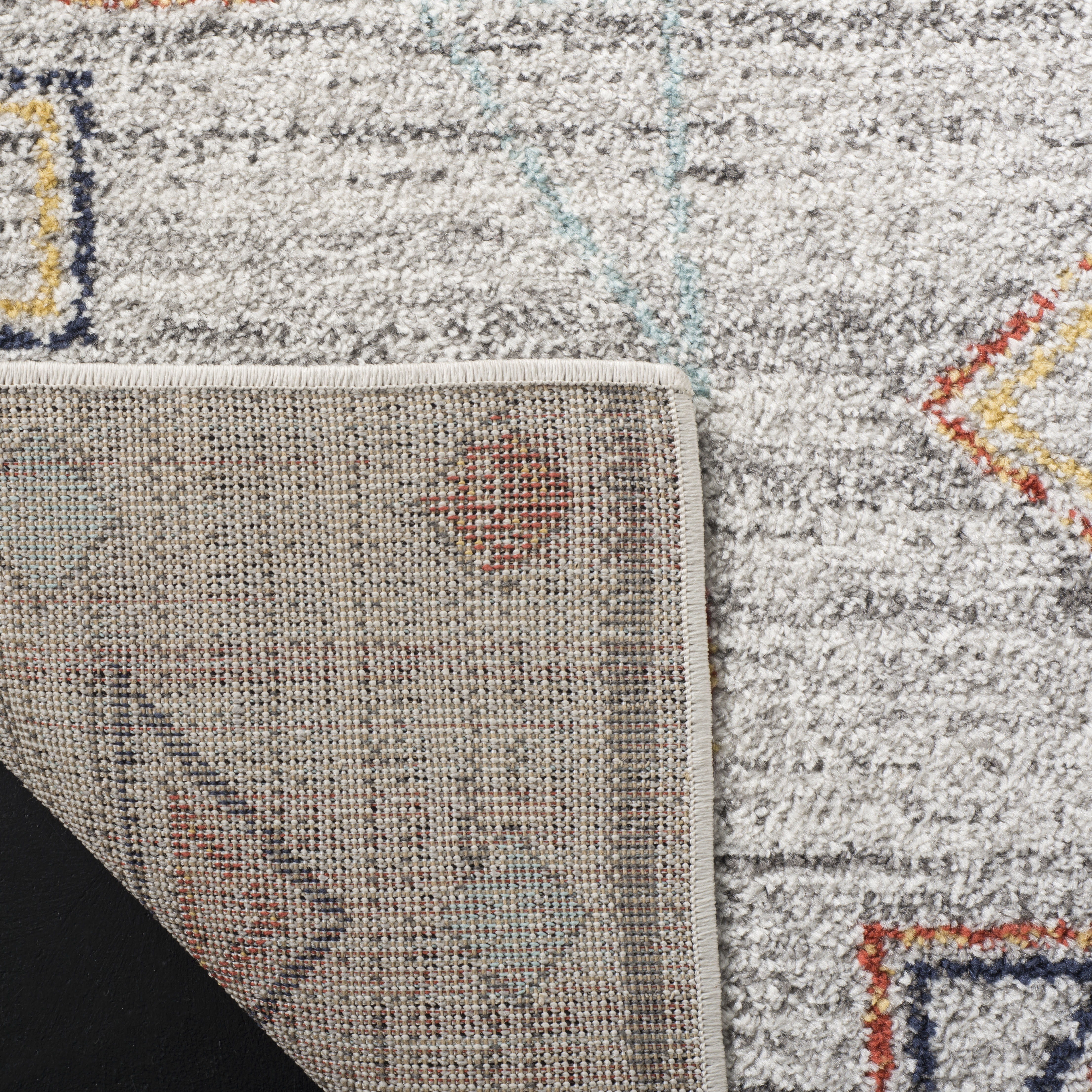 SAFAVIEH Adirondack Lesleigh Geometric Area Rug, Light Grey/Red, 4' x 6'