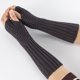 thumbnail image 5 of Puños de piel sintética para muñecas: calentadores de brazos sin dedos para mujer, guantes elásticos de invierno, guantes acrílicos, guantes largos, 5 of 5