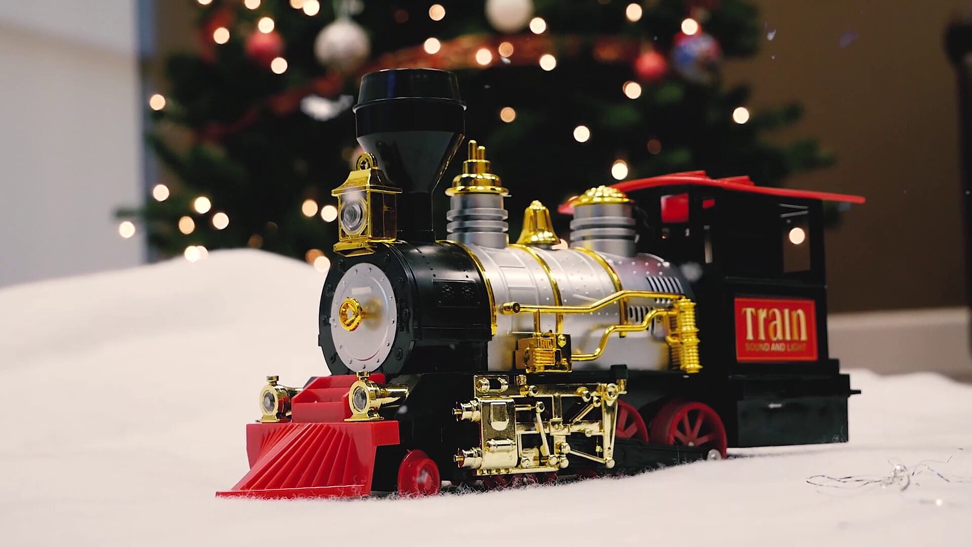 Electric Christmas Train Toy Set Car Railway Tracks Steam Locomotive Engine Diecast Model Educational Game Boy Toys for Children