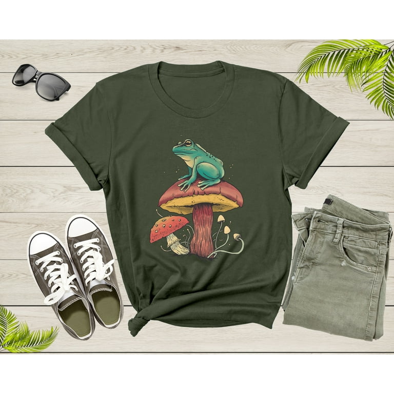 Cool Green Frog Toad Animal Sitting on Mushrooms Thinking T-Shirt Frog  Lover Shirt Frog And Toad Mushroom Shirt Frog Lover Animal Tshirt 