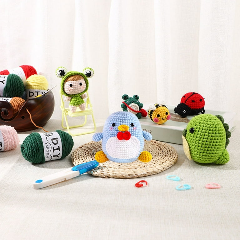 Anidaroel Cute Bee Beginner Crochet Kit, Crochet Starter Kit for