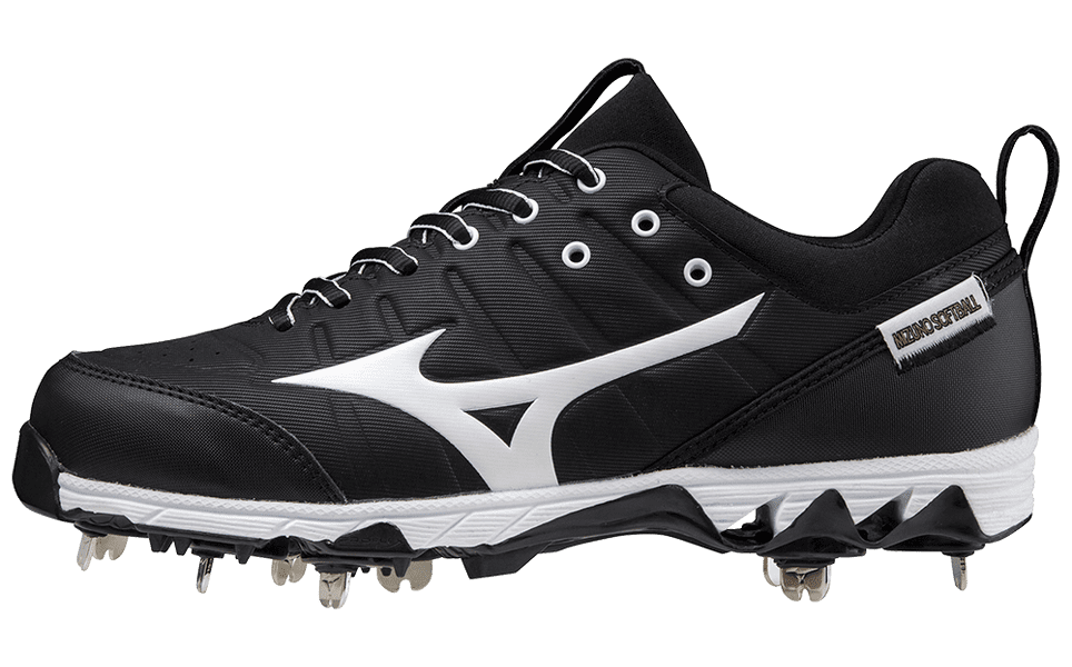 nike women's alpha huarache elite 2 fastpitch softball cleats