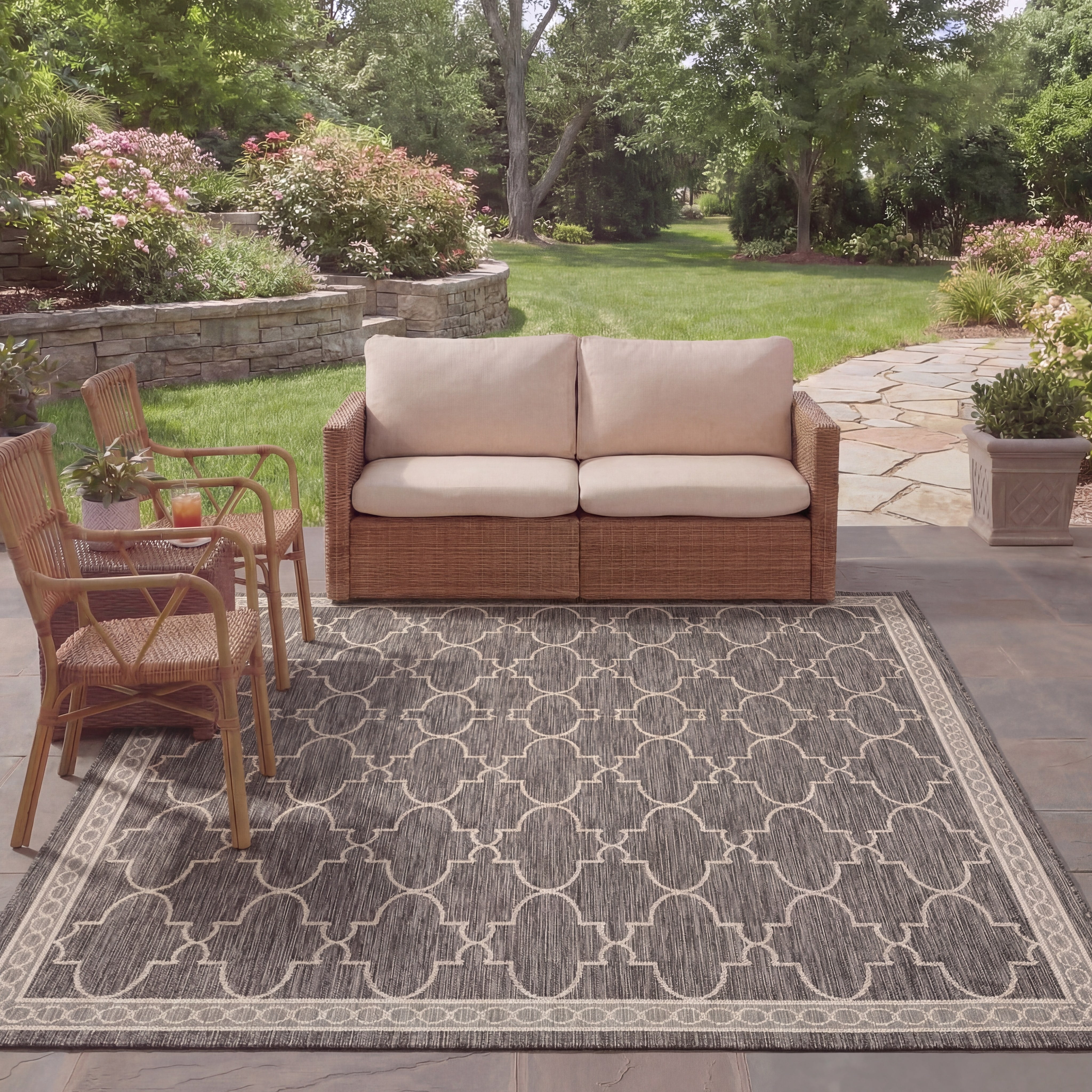 SAFAVIEH Courtyard Zavier Geometric Indoor/Outdoor Area Rug, Black/Beige, 9' x 12'