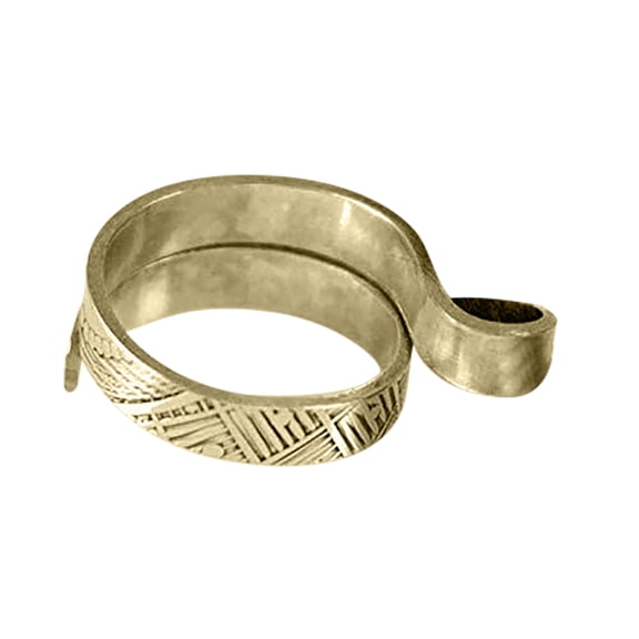 Momihoom Adjustable Brass Crochet Loop Ring, Ergonomic Yarn Guide for Knitting and Crochet