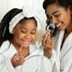 thumbnail image 4 of Set de brillo labial L.O.L Surprise! 14 unidades para niñas con sabor a fruta, 4 of 7